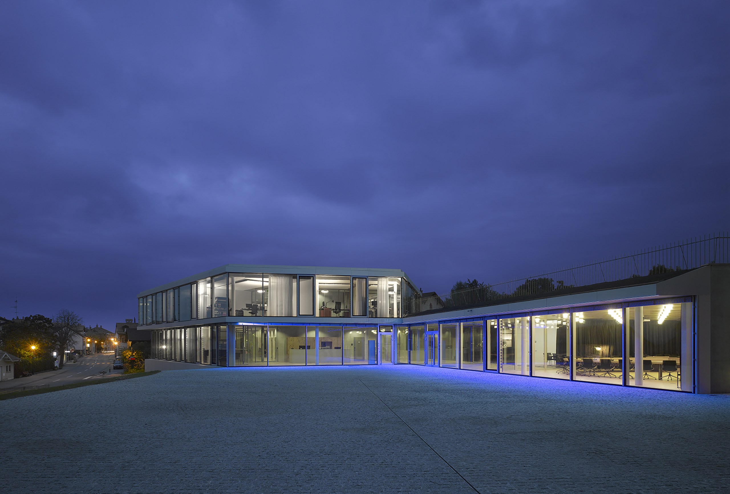 , city hall and administration offices 